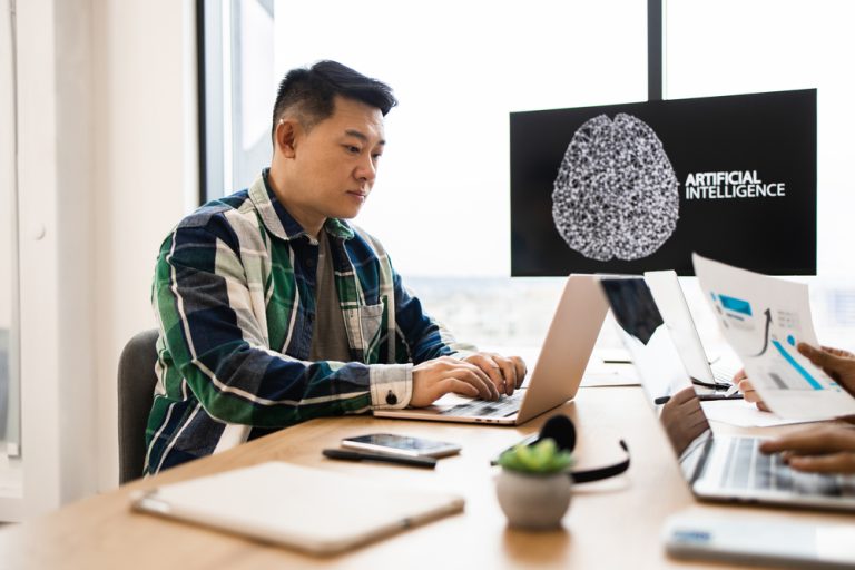 it expert working on developments of artificial in C93BRY3